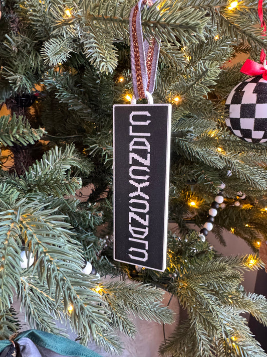 Clancy Pattern Ornament